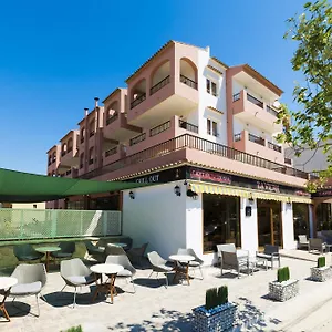 Nura & Hotel